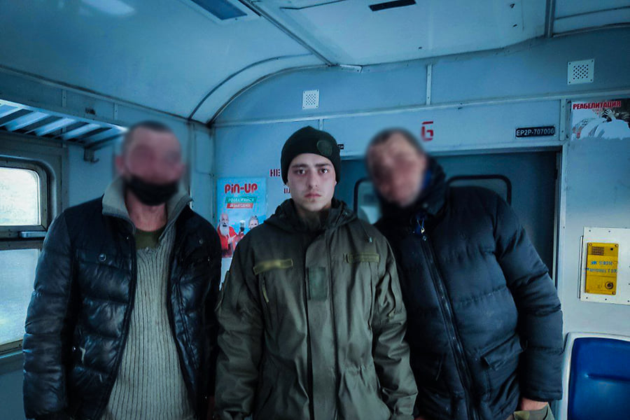 Нацгвардеец по пути в Харьковскую область, остановил драку в поезде