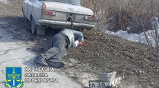 В Харьковской области из неизвестного оружия расстреляли автомобиль. Водитель погиб (фото)