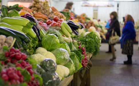 За прошлую неделю на рынки Харьковской области не пустили 121 кг продуктов