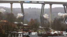 В Германии ювелирно взорвали старый мост — его высота составляла 70 метров (видео)