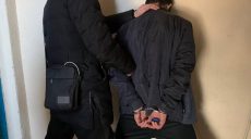 Полиция задержала двух харьковчан за воровство из квартир (фото)