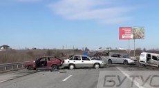 Оккупанты расстреляли более двадцати гражданских авто около Малой Рогани на Харьковщине (видео)