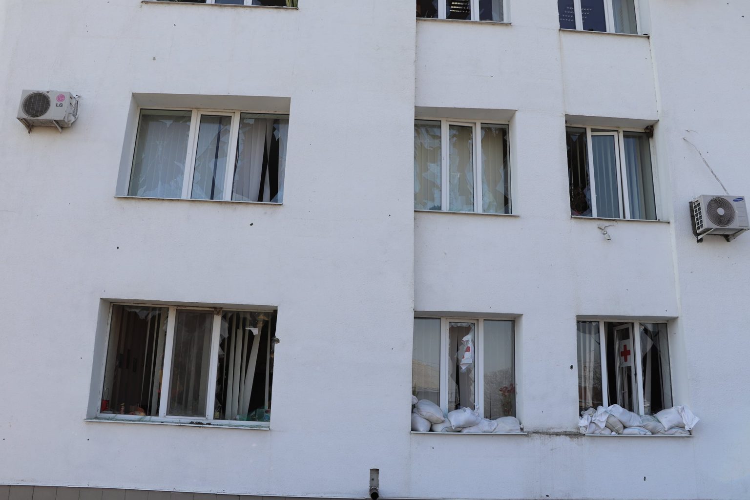 Дергачи на Харьковщине снова бомбили, один человек погиб, трое ранены