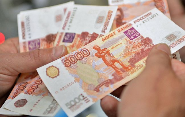 Оккупанты планируют распространить на временно захваченных территориях фальшивые российские рубли