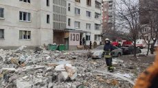 В Харькове обстрелами разрушены верхние этажи двух жилых 16-этажек (фото)