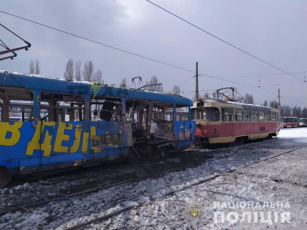 На Харьковщине враг продолжает бомбить объекты критической инфраструктуры и жилье мирного населения (фото)