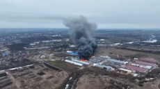 Оккупанты сбросили авиабомбы на поселок Дергачи под Харьковом (видео)