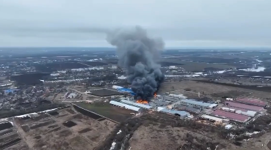 Оккупанты сбросили авиабомбы на поселок Дергачи под Харьковом (видео)