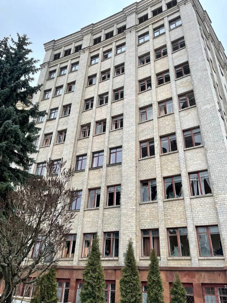 Из-за взрыва в центре Харькова пострадал Каразинский университет