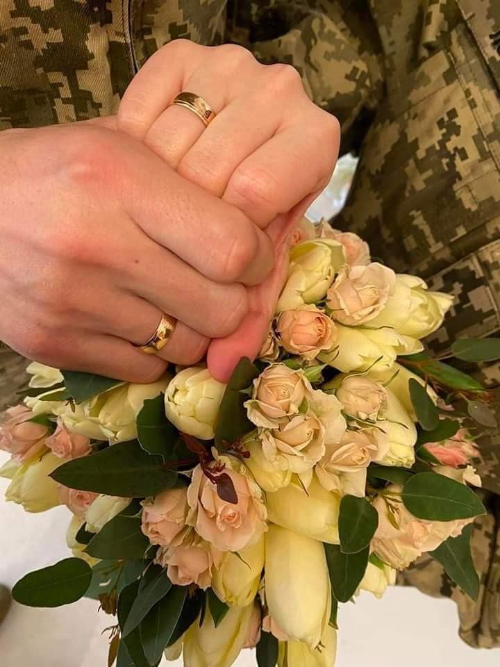 За 28 дней войны в Украине поженились 15 443 влюбленные пары — Минюст (фото)