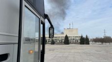 Оккупанты обстреляли автобусы днепровских волонтеров, которые эвакуировали жителей Харьковской и Донецкой областей (фото)