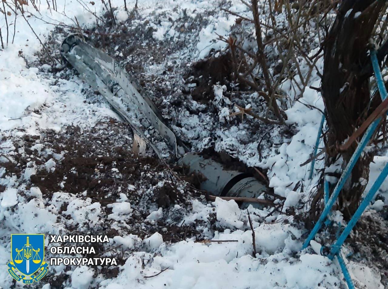 Оккупанты обстреляли два поселка на Харьковщине: пострадали 5 человек (фото)