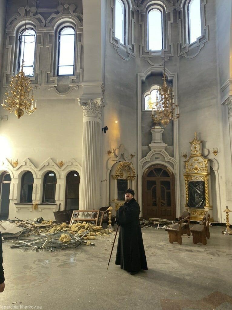 При вражеских обстрелах Харькова пострадали три храма (фото)