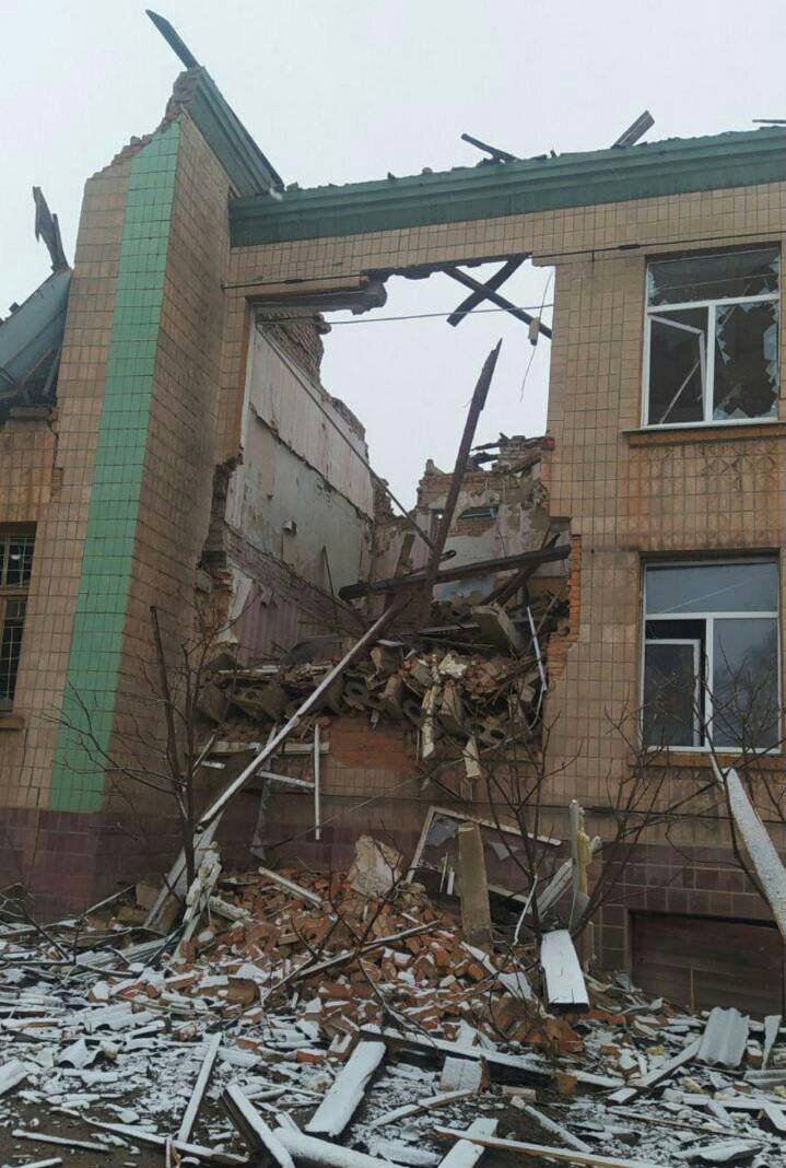По факту бомбежек в Изюме открыли уголовные производства: погибли 8 человек, среди них — ребенок (фото)