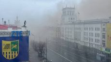Удары по Харькову: горсовет остался без окон, телевышка в дыму (фото, видео)
