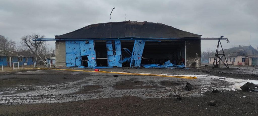 Аэродром «Коротич» поврежден вражеской авиацией (фото)