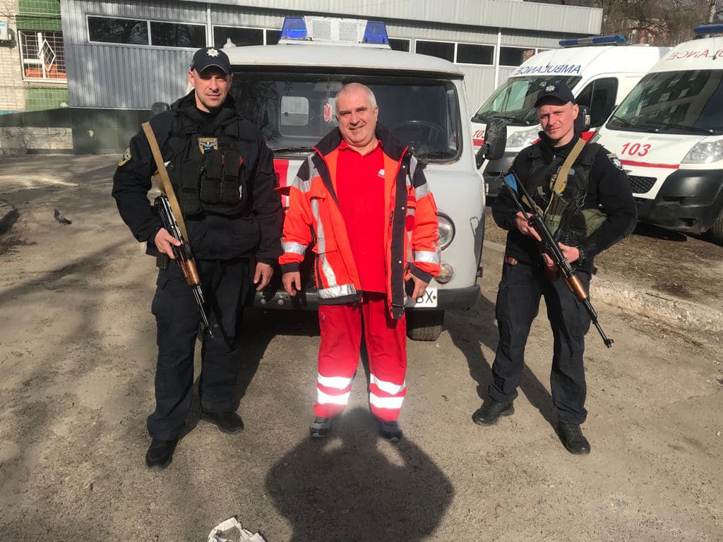 Медики передали харьковской полиции специализированные автомобили