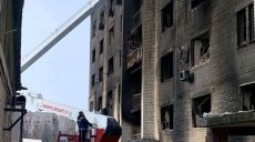 В трех районах Харькова продолжают разбирать завалы, разрушенных домов (фото)