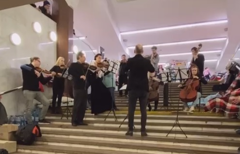 Харьковский оперный театр начал серию концертов для харьковчан в укрытиях (видео)