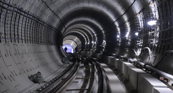 Передвигаться самостоятельно по тоннелям Харьковского метрополитена запрещено — горсовет