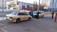 Полицейские в Харькове задержали авто воров