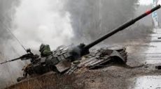 В Запорожской области вражеский танк переехал легковой автомобиль — погиб ребенок (видео)