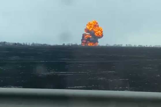 В Виннице оккупанты обстреляли военный аэропорт (фото, видео)