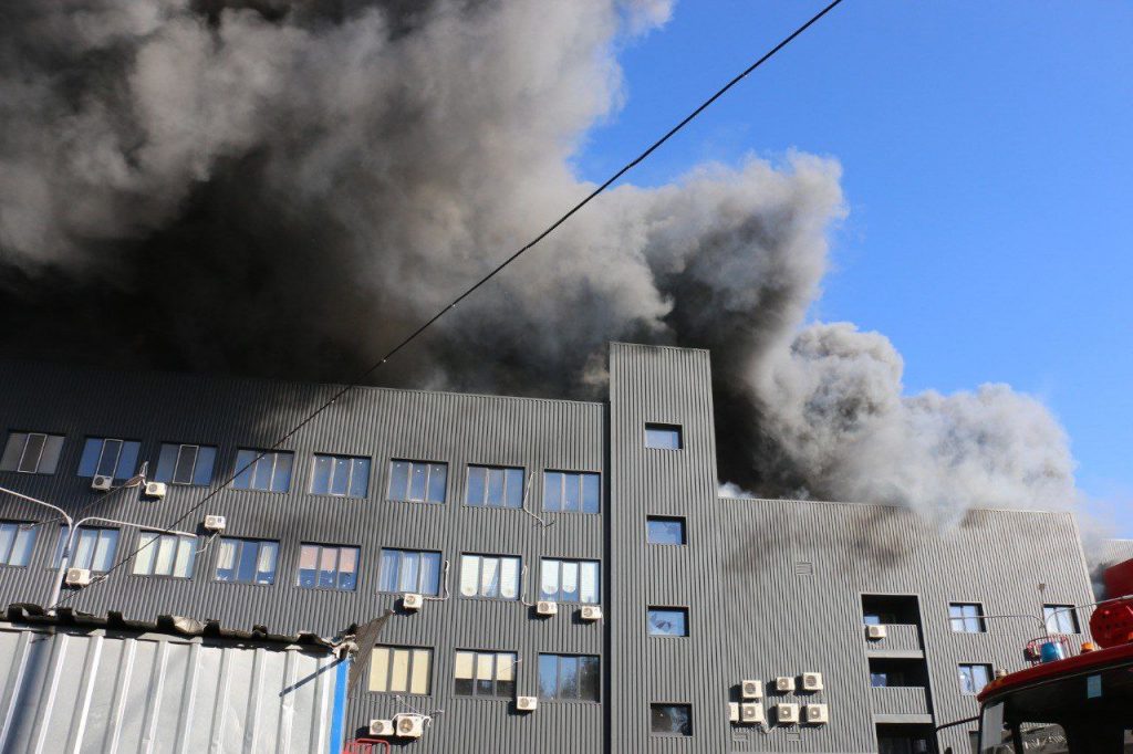 В Харькове горел торговый центр (фото)