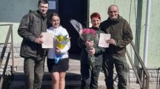 Три пары нацгвардейцев поженились в Харькове (фото)