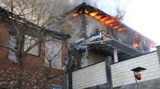В центре Харькова произошел масштабный пожар в частном секторе (фото)