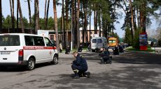 На Харьковщине попрощались с тремя саперами, погибшими во время разминирования российских снарядов