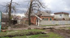 Оккупанты снова обстреляли Дергачи: ранены два человека