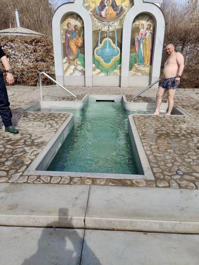 В Харькове вымывают купальню в Саржином Яру (фото)