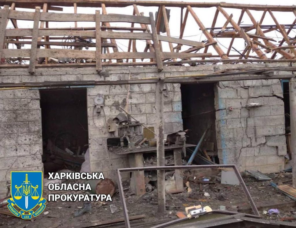 В поселке под Харьковом из-за вражеских обстрелов разрушены жилые дома (фото)