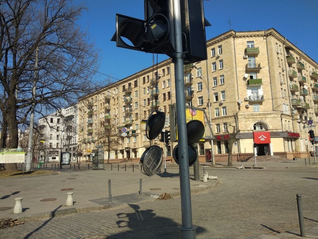 На главных улицах Харькова заработали 11 светофоров
