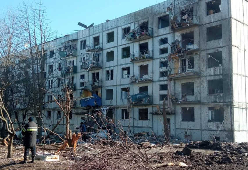 На Харьковщине россияне обстрелами разрушили около 2000 жилых домов (видео)