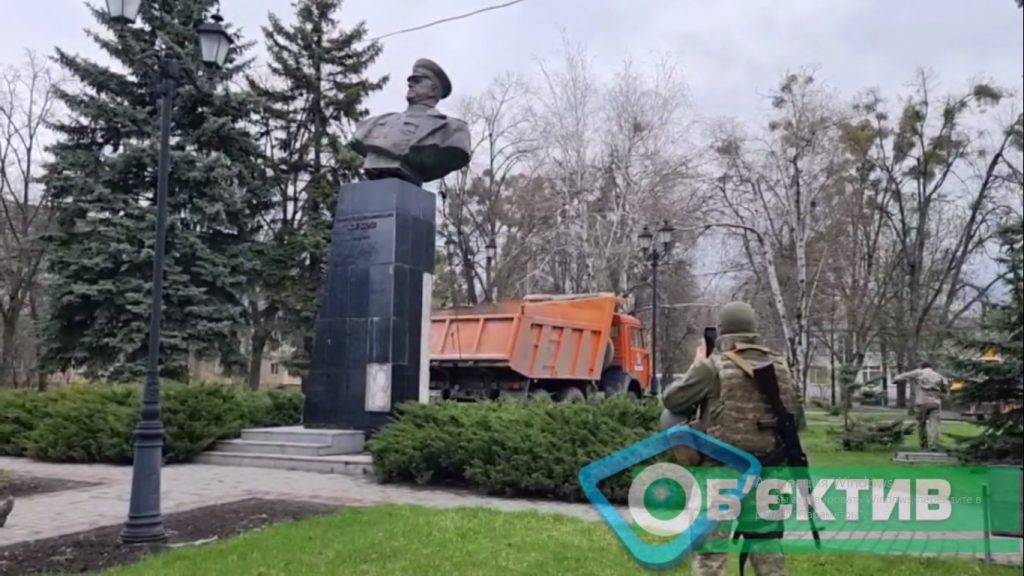Харьковчан после войны ждет социологический опрос — о памятнике маршалу Жукову