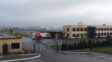 Оккупанты заминировали кондитерскую фабрику в Буче, а продукцию отравили