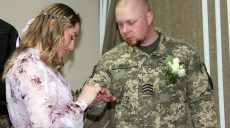 В Харькове поженились две пары военных (фото)