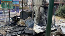 Харьковская мэрия показала последствия обстрела парка Горького (фото)