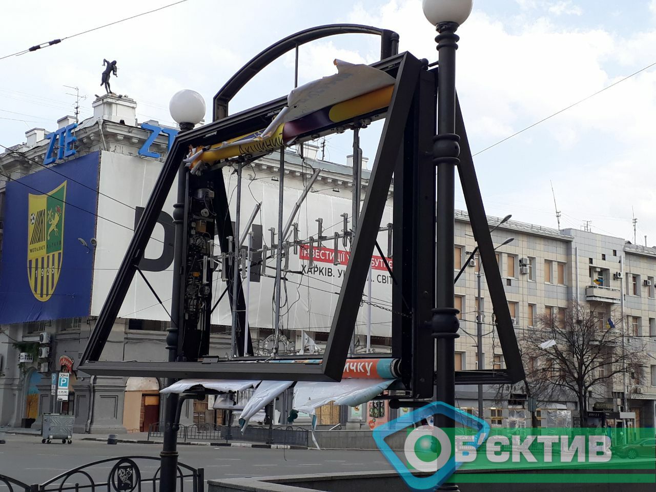 Разрушения в Харькове скрипач на крыше