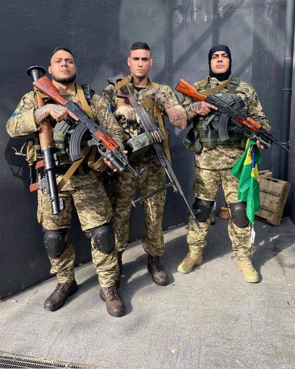 Под Харьковом воюют бразильские добровольцы (фото)