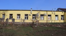 В Дергачах россияне обстреляли больницу и частные дома (фото)