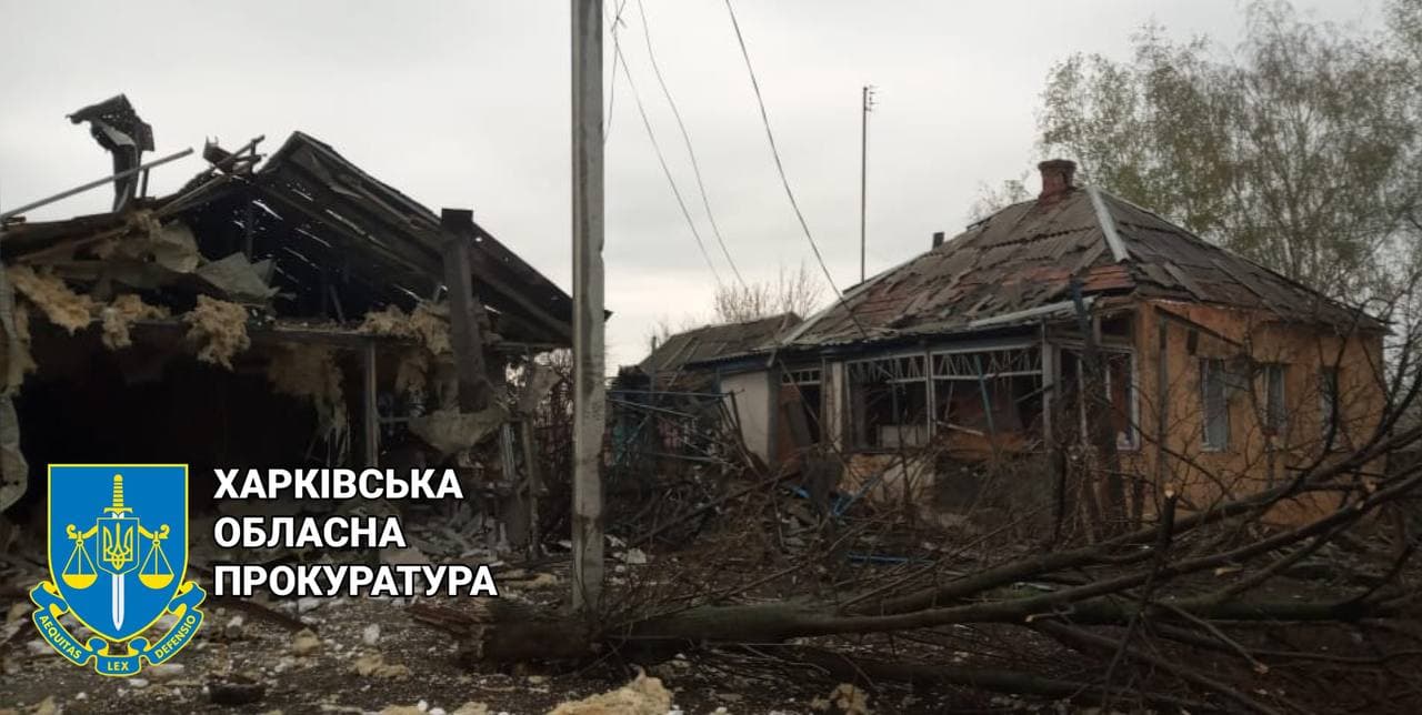 Последствия ночного обстрела Барвенково: повреждены и разрушены более десяти жилых домов (фото)