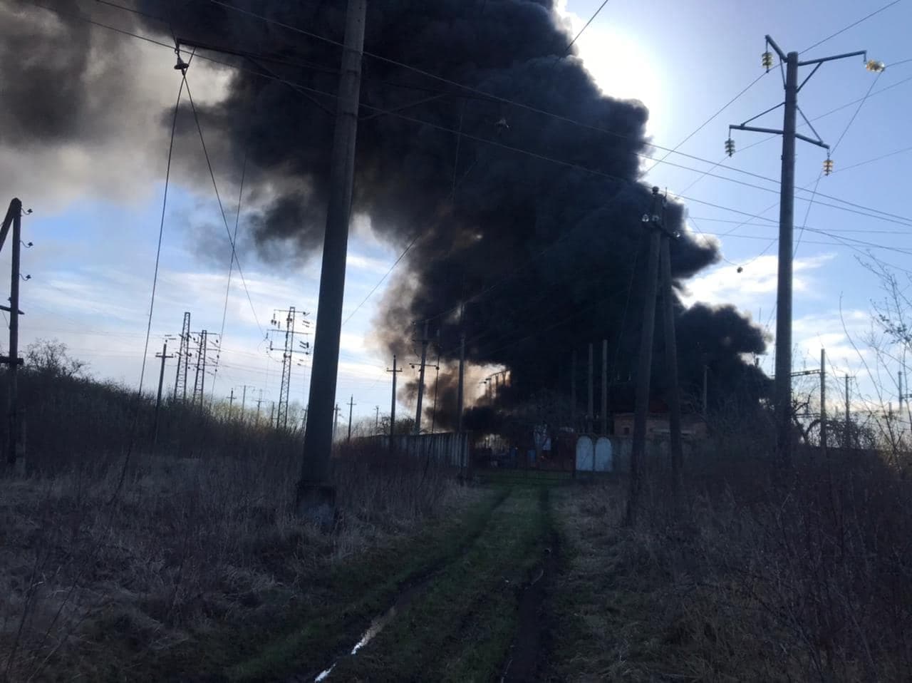 Еще один поезд из Харькова задерживается из-за атаки российских оккупантов на несколько вокзалов Украины