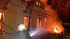На Харківщині через обстріли виникли пожежі в школі та котельній – ДСНС