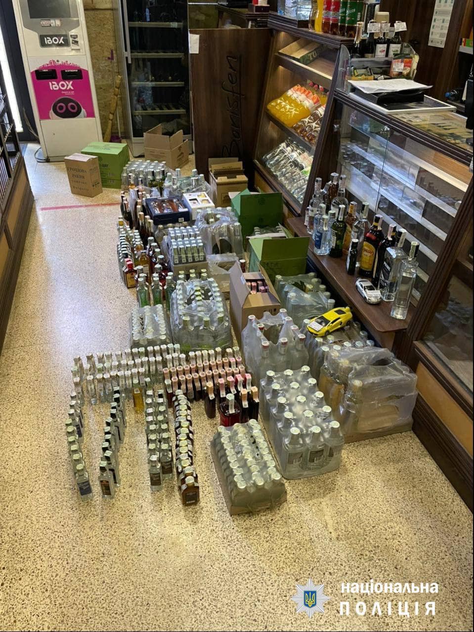 Запрет на алкоголь: из магазина в Харькове изъяли спиртного на 150 тысяч
