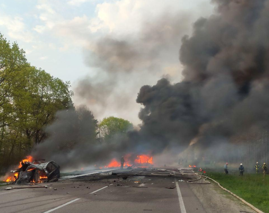 В Ровенской область автобус «Харьков — Згожелец» попал в ДТП: погибли 26 человек (фото, видео)