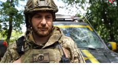 В лоб колонне «Росгвардии» под Харьковом вышли всего 2 танка — как сожгли «ОМОН» (видео)
