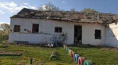 Российские оккупанты обстреляли Золочевскую громаду: снаряды прилетели в школу, детсад и ДК (обновлено)